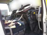 UDトラックスクオンパネルウイング大型（10t）[写真27]