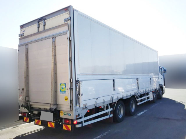 UDトラックスクオンパネルウイング大型（10t）[写真04]