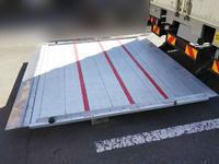 UDトラックスクオンパネルウイング大型（10t）[写真05]