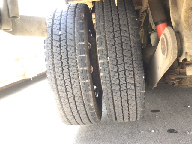 日野プロフィアセルフクレーン4段大型（10t）[写真23]