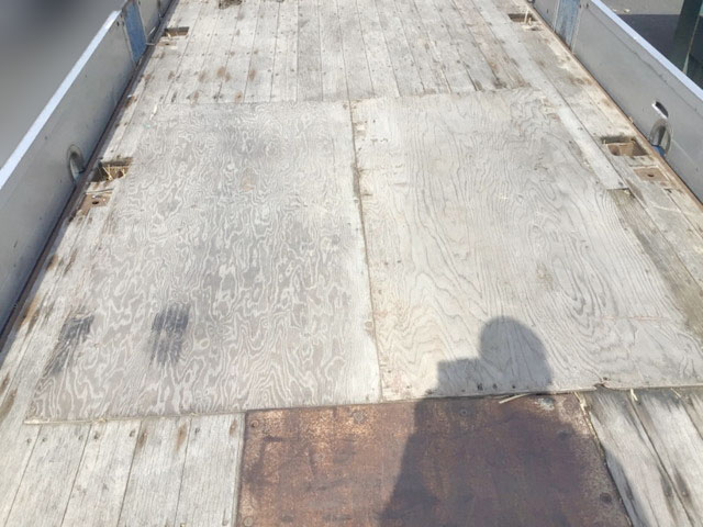 日野プロフィアセルフクレーン4段大型（10t）[写真08]