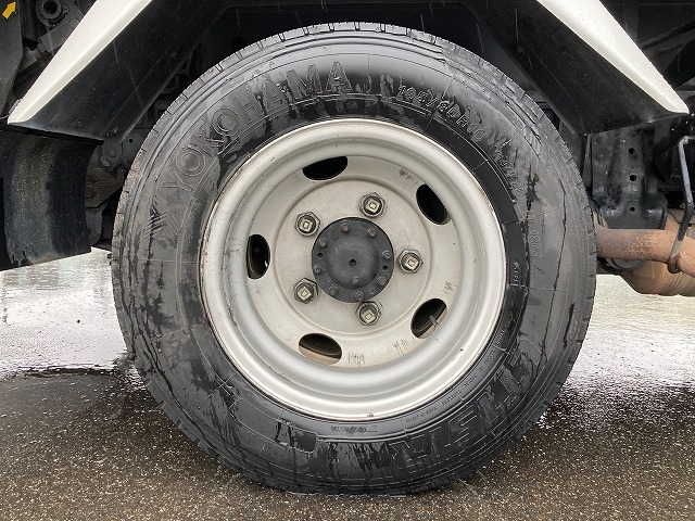 日野デュトロパッカー車（塵芥車）小型（2t・3t）[写真18]