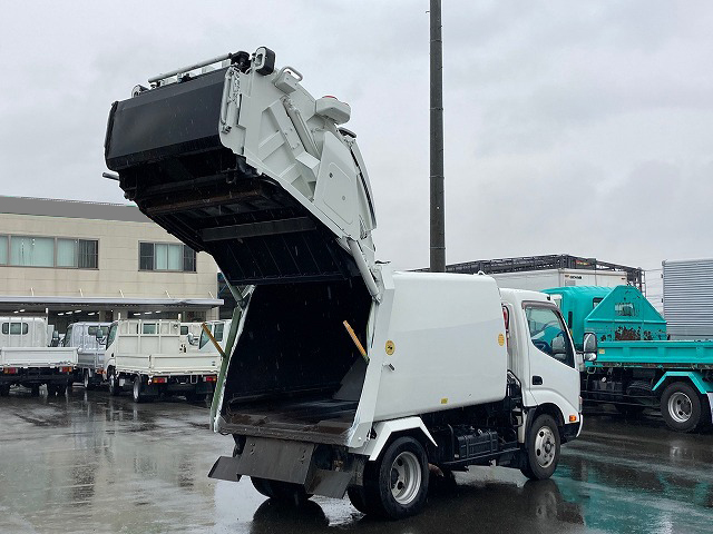 日野デュトロパッカー車（塵芥車）小型（2t・3t）[写真22]