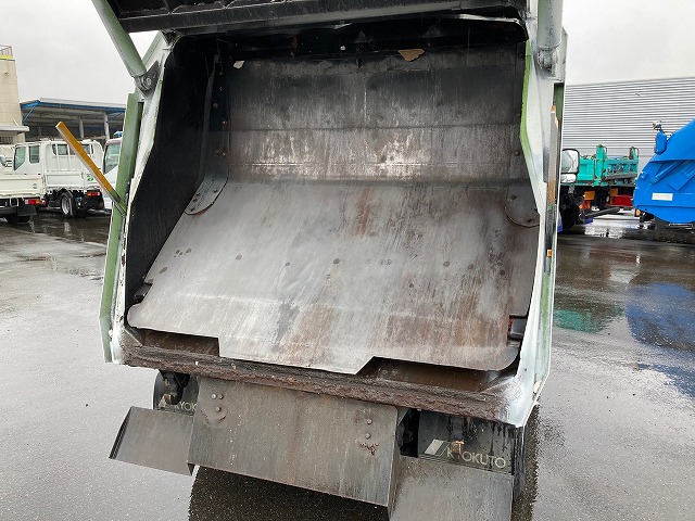 日野デュトロパッカー車（塵芥車）小型（2t・3t）[写真23]