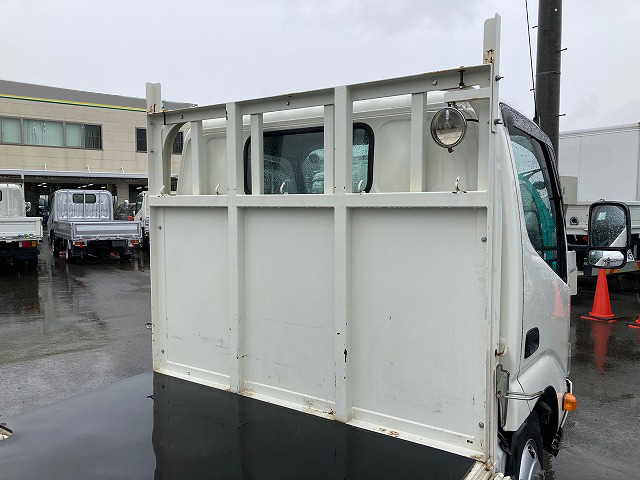 トヨタダイナ平ボディ小型（2t・3t）[写真18]