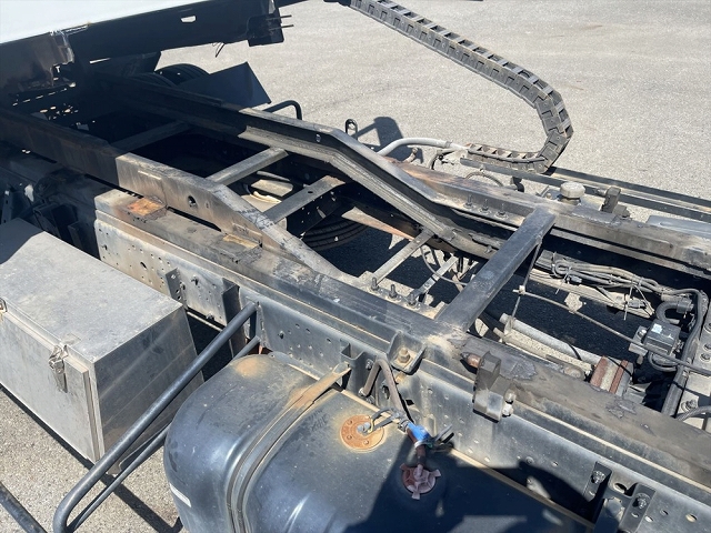 いすゞエルフセーフティローダー小型（2t・3t）[写真12]