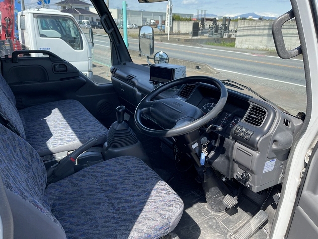 いすゞエルフセーフティローダー小型（2t・3t）[写真18]