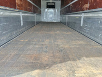 UDトラックスクオン冷蔵冷凍ウイング大型（10t）[写真12]