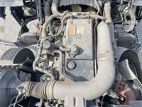 UDトラックスクオン冷蔵冷凍ウイング大型（10t）[写真26]