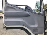 三菱ふそうキャンター冷凍車（冷蔵車）小型（2t・3t）[写真30]