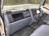 三菱ふそうキャンター冷凍車（冷蔵車）小型（2t・3t）[写真32]