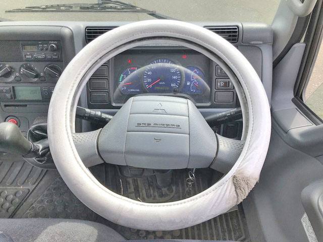 三菱ふそうキャンター冷凍車（冷蔵車）小型（2t・3t）[写真37]