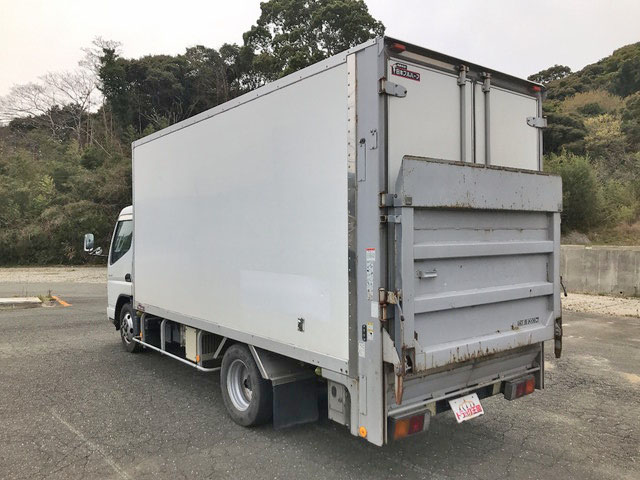三菱ふそうキャンター冷凍車（冷蔵車）小型（2t・3t）[写真04]