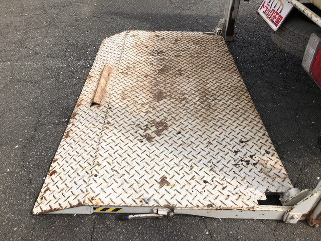 いすゞエルフダブルキャブ（Wキャブ）小型（2t・3t）[写真11]