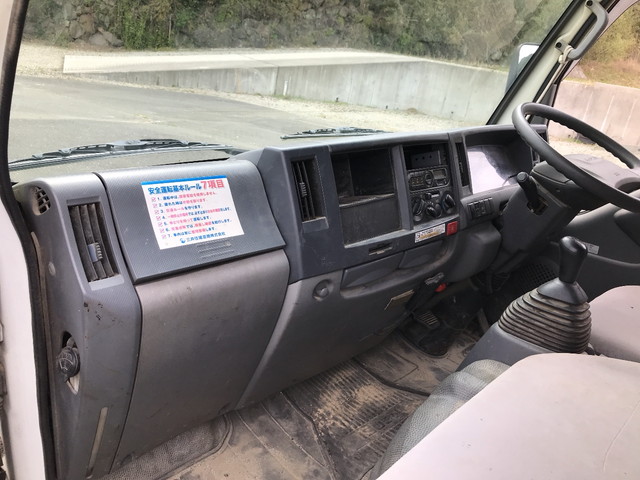 いすゞエルフダブルキャブ（Wキャブ）小型（2t・3t）[写真29]
