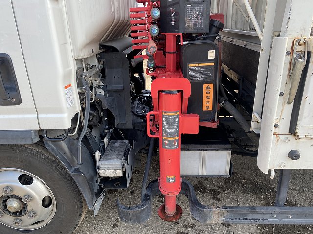 いすゞエルフクレーン3段小型（2t・3t）[写真10]