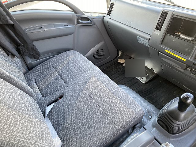 いすゞエルフクレーン3段小型（2t・3t）[写真23]