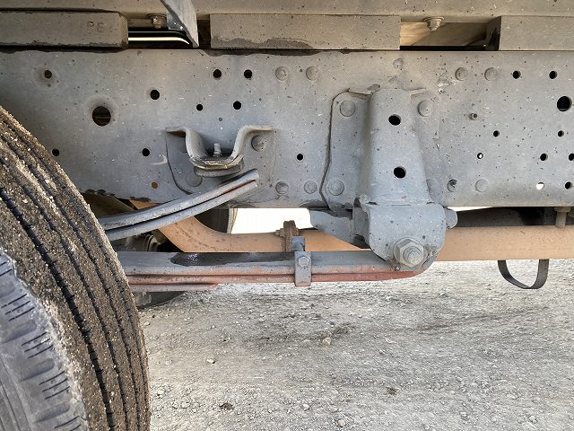 いすゞエルフクレーン3段小型（2t・3t）[写真33]