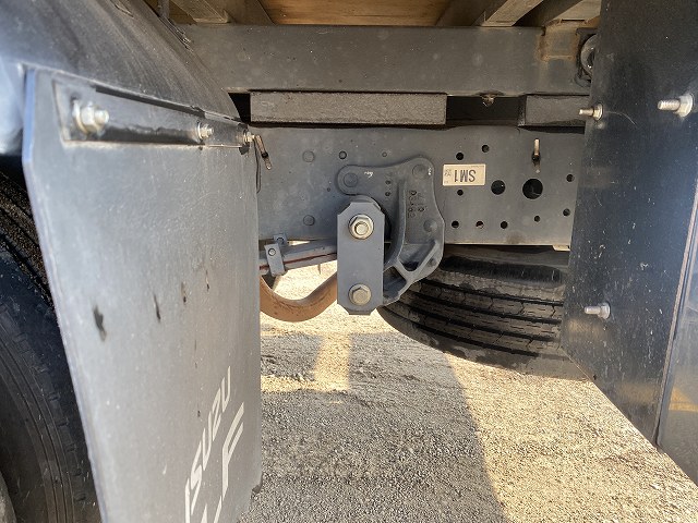 いすゞエルフクレーン3段小型（2t・3t）[写真36]