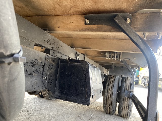 いすゞエルフクレーン3段小型（2t・3t）[写真37]