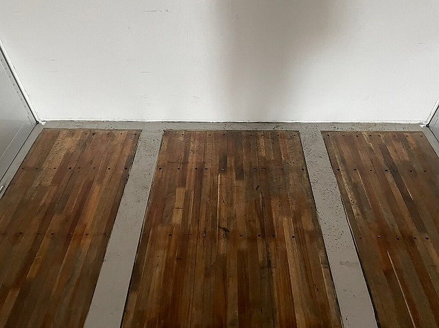 その他のメーカーその他の車種ウイングトレーラー大型（10t）[写真12]