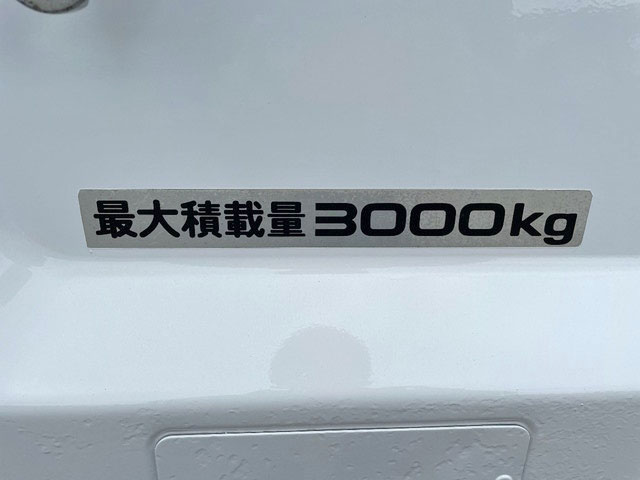 いすゞエルフ平ボディ小型（2t・3t）[写真13]