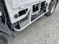 いすゞエルフ平ボディ小型（2t・3t）[写真17]