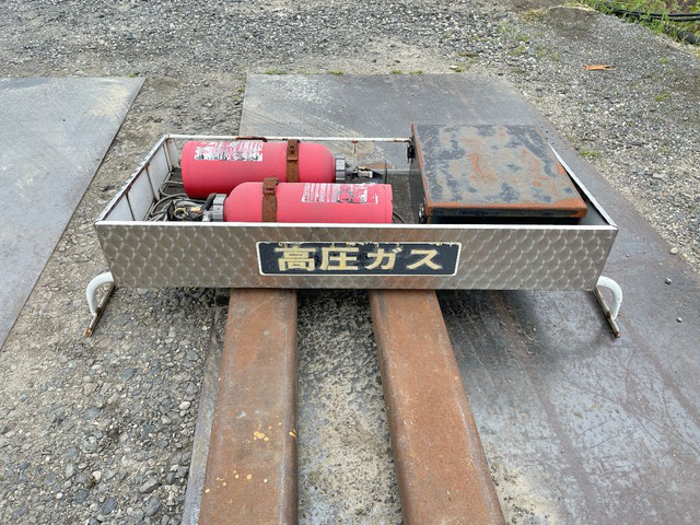 いすゞエルフ平ボディ小型（2t・3t）[写真18]