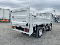 いすゞエルフ平ボディ小型（2t・3t）[写真02]