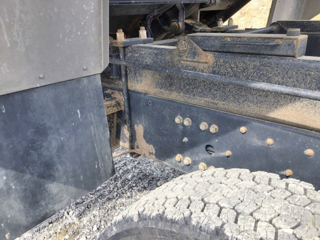 三菱ふそうスーパーグレートダンプ大型（10t）[写真13]