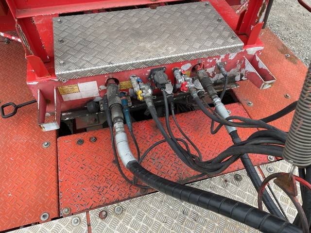 日野プロフィアトレーラーヘッド（トラクターヘッド）大型（10t）[写真12]