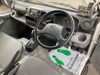 日野デュトロパッカー車（塵芥車）小型（2t・3t）[写真08]
