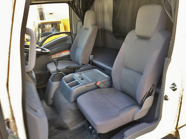 いすゞフォワードクレーン5段中型（4t）[写真25]