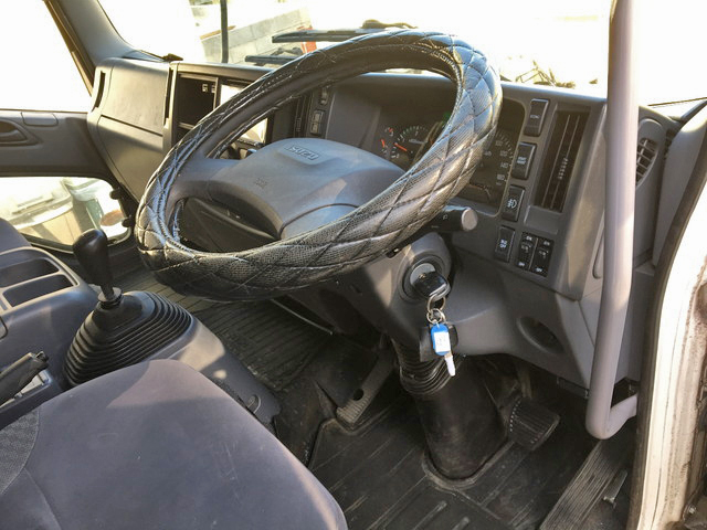 いすゞフォワードクレーン5段中型（4t）[写真28]