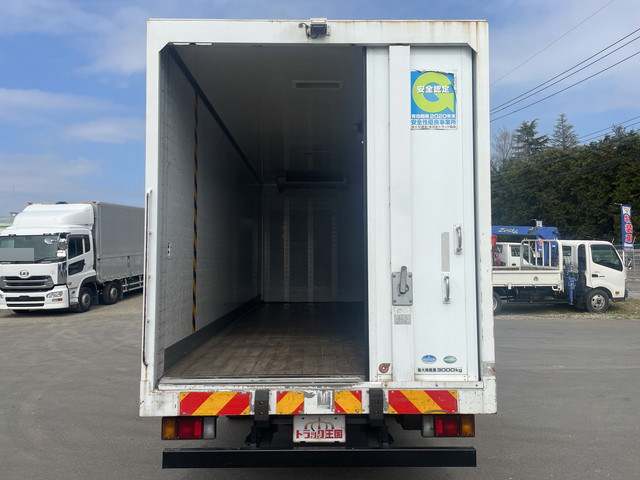 いすゞエルフ冷凍車（冷蔵車）小型（2t・3t）[写真10]