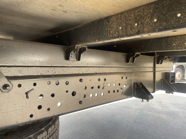 いすゞエルフ冷凍車（冷蔵車）小型（2t・3t）[写真19]