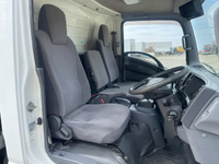 いすゞエルフ冷凍車（冷蔵車）小型（2t・3t）[写真26]