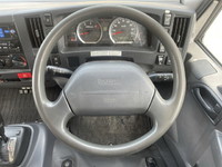 いすゞエルフ冷凍車（冷蔵車）小型（2t・3t）[写真30]