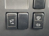 いすゞエルフ冷凍車（冷蔵車）小型（2t・3t）[写真34]