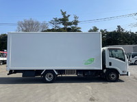 いすゞエルフ冷凍車（冷蔵車）小型（2t・3t）[写真06]