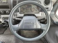 三菱ふそうキャンターアルミバン小型（2t・3t）[写真30]