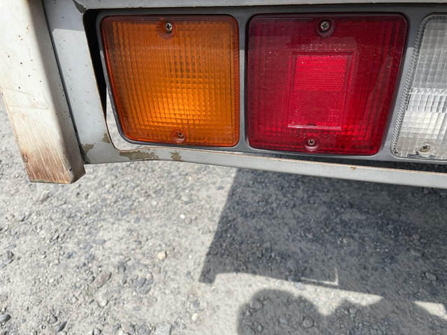 三菱ふそうキャンターアルミバン小型（2t・3t）[写真16]