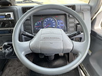 三菱ふそうキャンターアルミバン小型（2t・3t）[写真30]