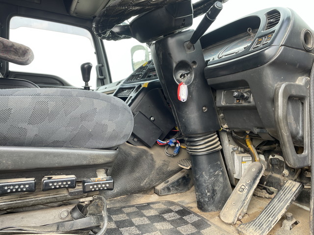 いすゞギガコンテナ専用車大型（10t）[写真27]