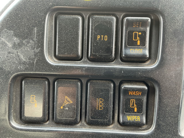 いすゞギガコンテナ専用車大型（10t）[写真34]