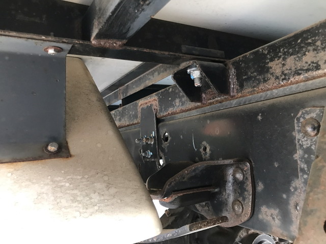 いすゞエルフ冷凍車（冷蔵車）小型（2t・3t）[写真19]