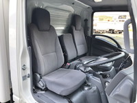 いすゞエルフ冷凍車（冷蔵車）小型（2t・3t）[写真27]