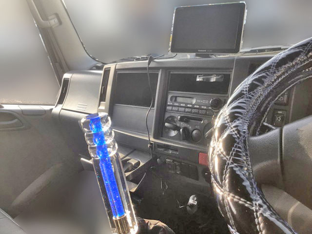 いすゞエルフアルミバン小型（2t・3t）[写真23]