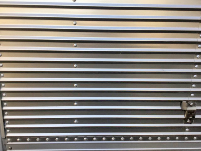 いすゞエルフアルミバン小型（2t・3t）[写真05]