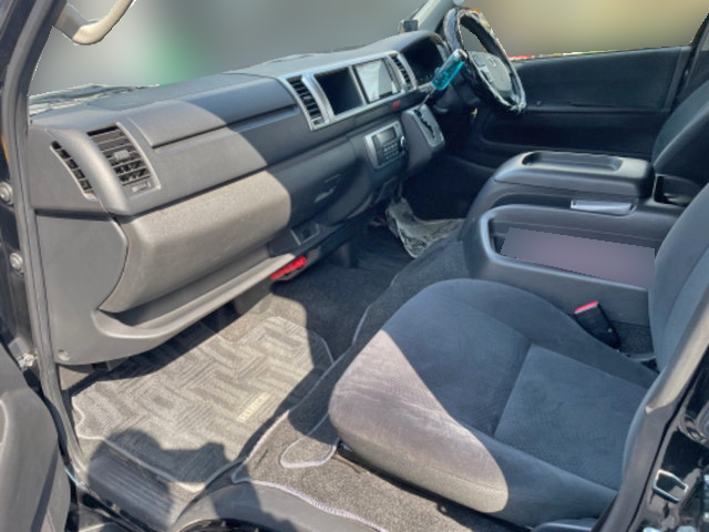 トヨタハイエースバン小型（2t・3t）[写真07]